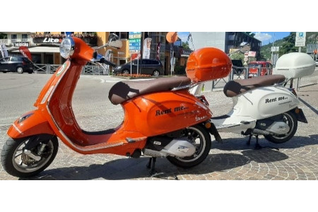 Rent VESPA PIAGGIO 125 - 150