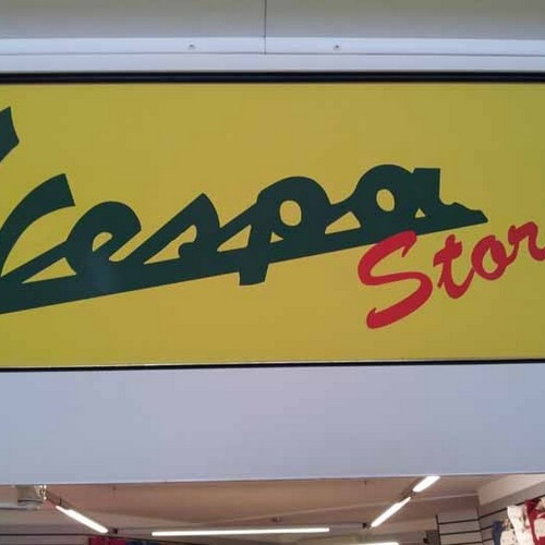 tpgallery | Vespa & Co | torbole vespa shop
